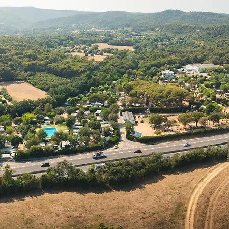 Tres Estrellas Costa Brava אתר קמפינג 2*