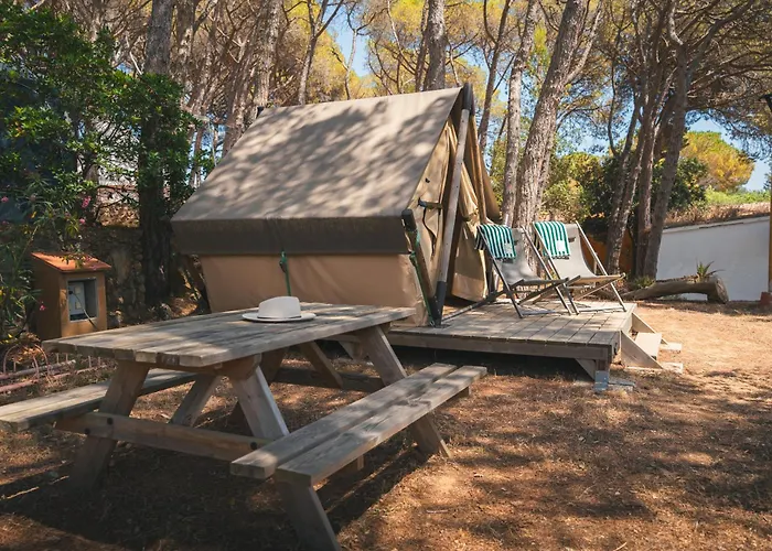 Holacamp Palamos Vall-Llobrega